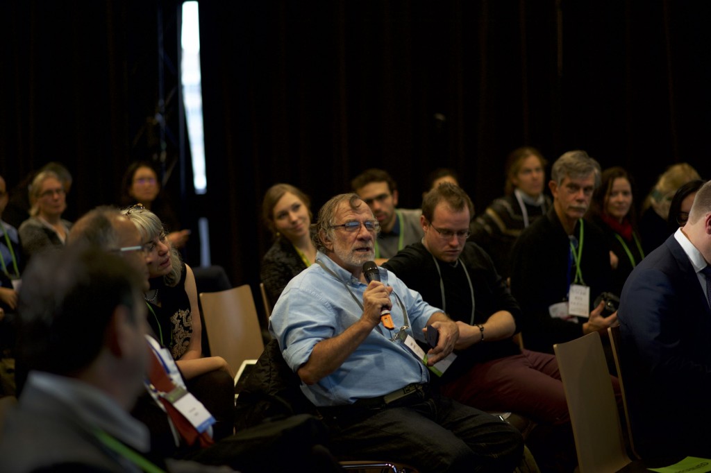 Discussion © Pilar Valbuena/CIFOR